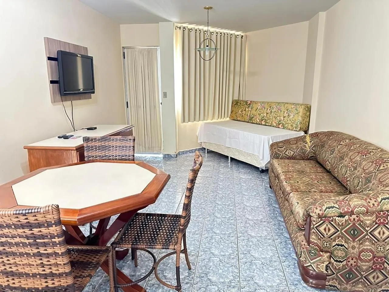 Condominio Imperio Romano Caldas Novas Apartment